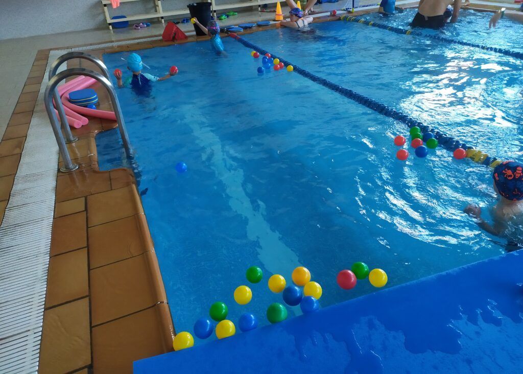 La natación en edades infantiles ¿Cómo la enseñamos?